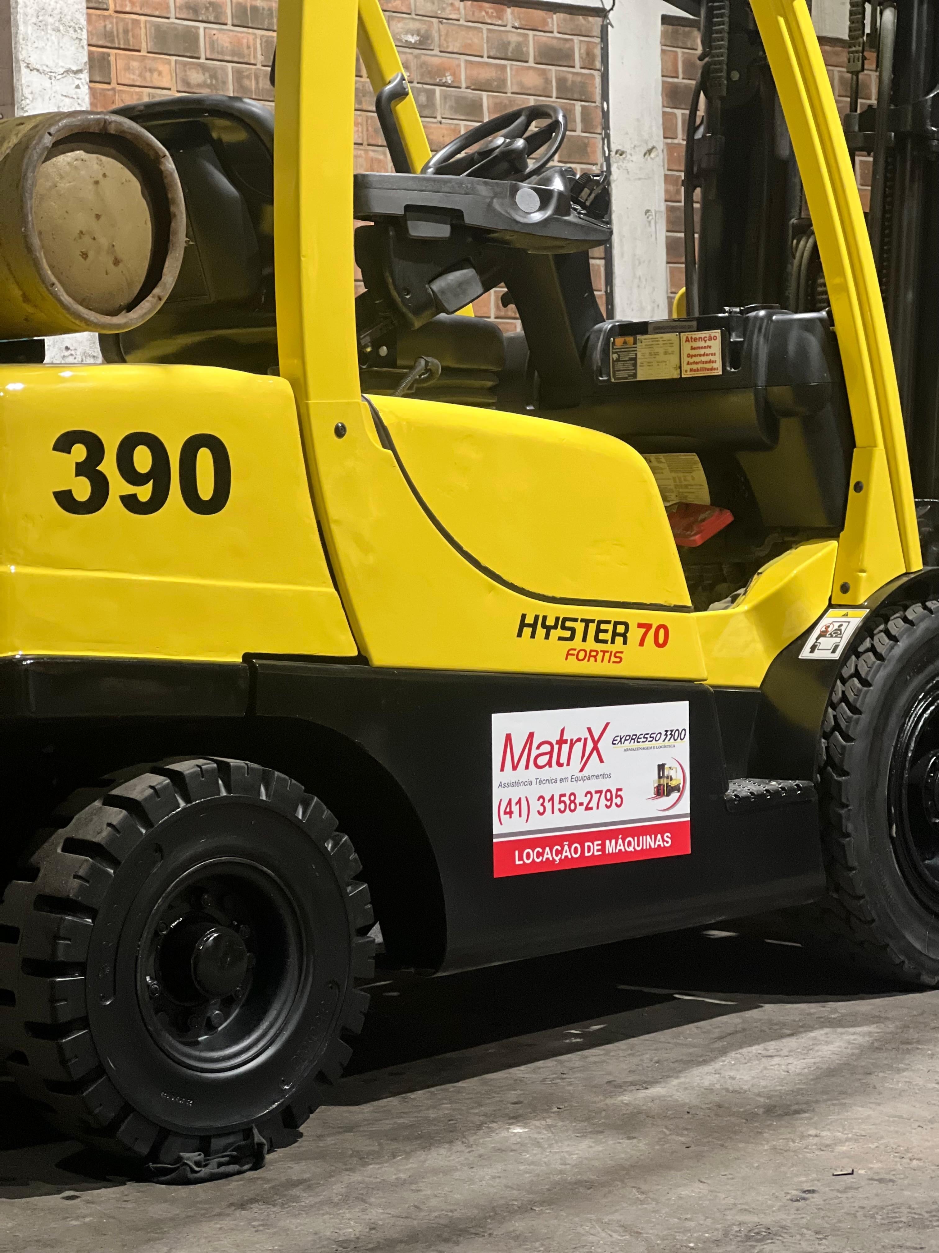 🏗️ Encontre a Empilhadeira Ideal: Por Que Fazer um Orçamento é o Primeiro Passo para Escolher Certo